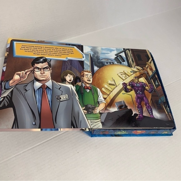 DC Comics SUPERMAN Busy Book 10 Figures Playmat - Picture 8 of 16